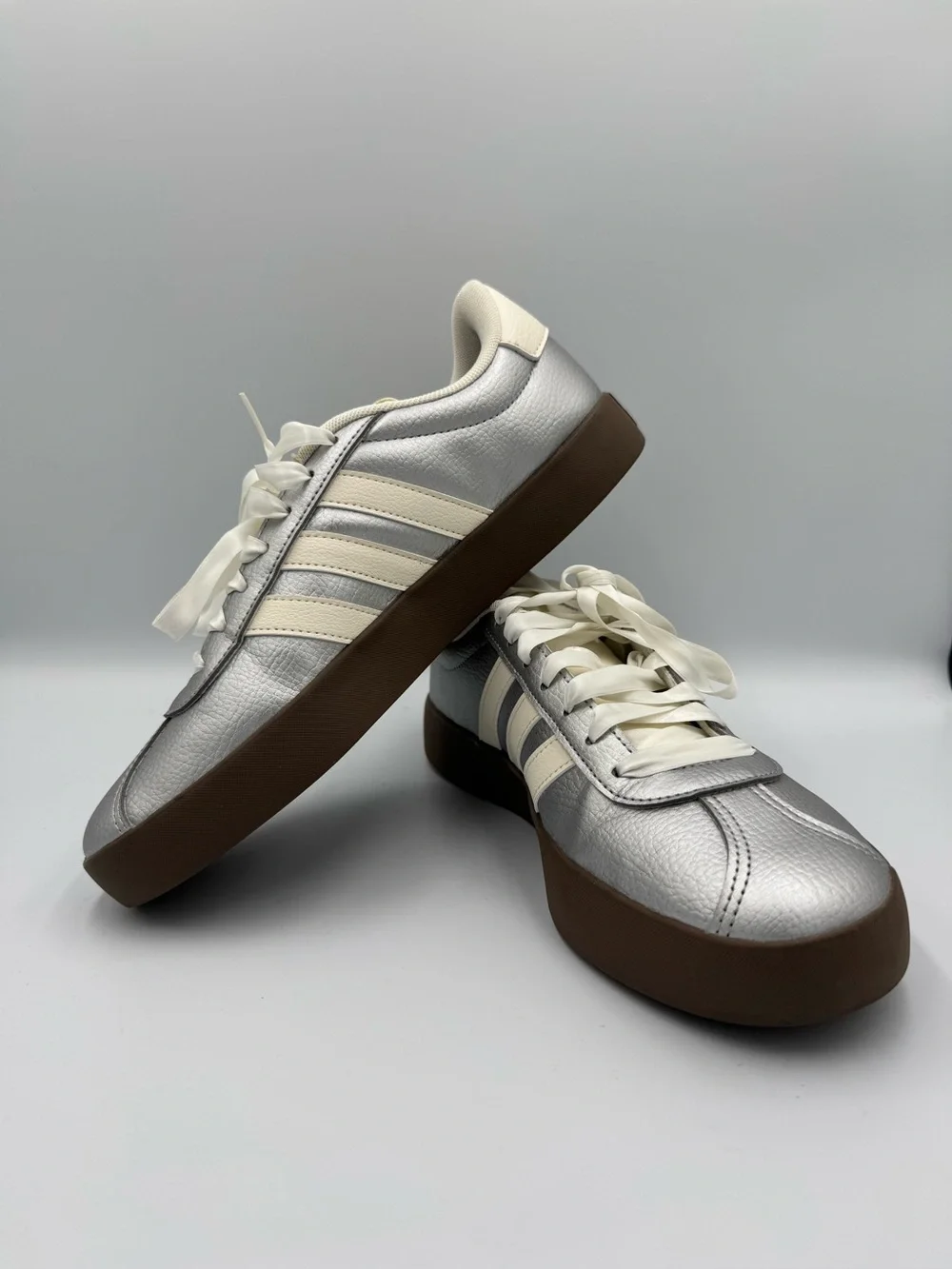 Adidas VL Court 3.0, Silver metallic, women’s size 9.5, JQ7315